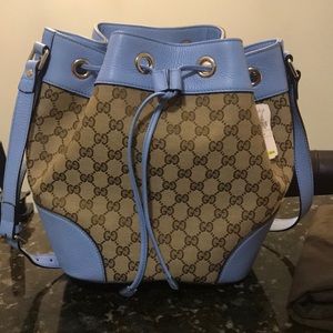 (Brand new) Gucci monogram bucket bag
